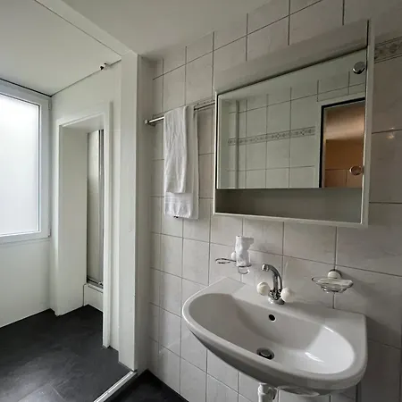 Sternen Budget Hotell Lenk